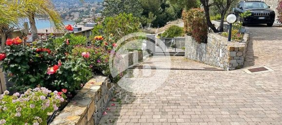 8 rooms Villa in Sanremo, Italy No. 106590 7