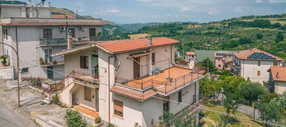 3 bedrooms Villa in Toffia, Italy No. 64128 3