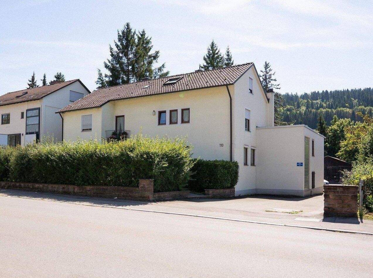 Таунхаус с 8 комнатами в Тутлинген, Германия № 291494