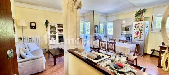 3 bedrooms Apartment in Brescia, Italy No. 272990 5