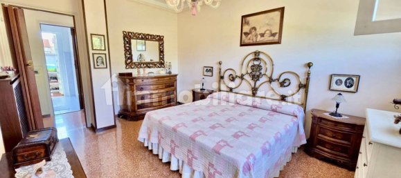 3 bedrooms Apartment in Brescia, Italy No. 272990 23