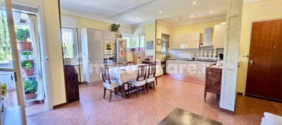 3 bedrooms Apartment in Brescia, Italy No. 272990 8