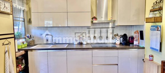 3 bedrooms Apartment in Brescia, Italy No. 272990 10