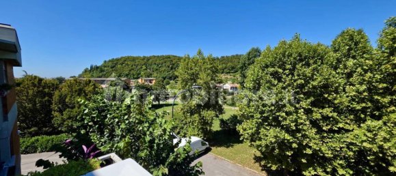 3 bedrooms Apartment in Brescia, Italy No. 272990 12