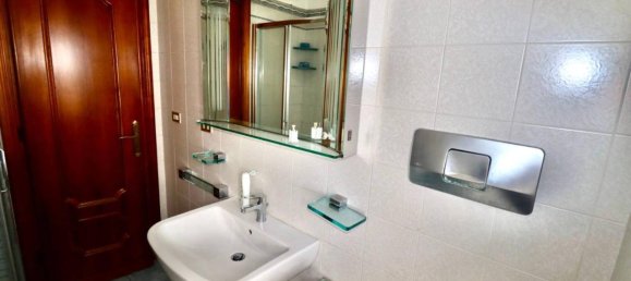 6-Zimmer Wohnung in Genoa, Italy, Nr. 139430 4