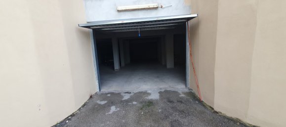 5 rooms Apartment in Altopascio, Italy No. 45232 19