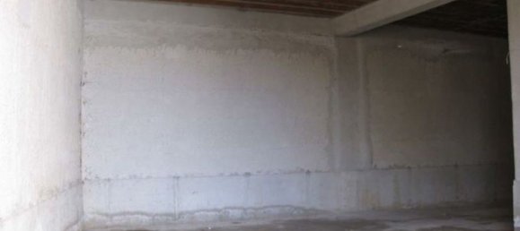 5 rooms Apartment in Altopascio, Italy No. 45232 3