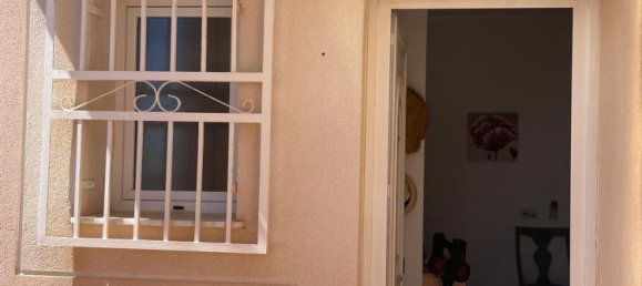 Villa de 4 dormitorios en La Zenia, Spain No. 249101 18