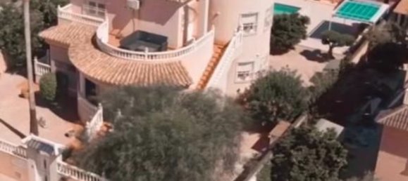 Villa de 4 dormitorios en La Zenia, Spain No. 249101 5