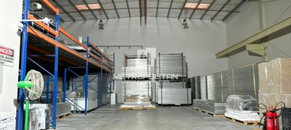 5888.7m² Warehouse in Dubai, UAE No. 109148 3