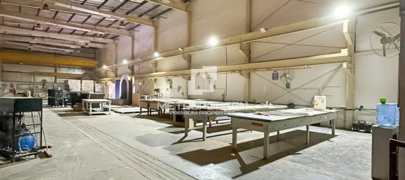 5888.7m² Warehouse in Dubai, UAE No. 109148 7