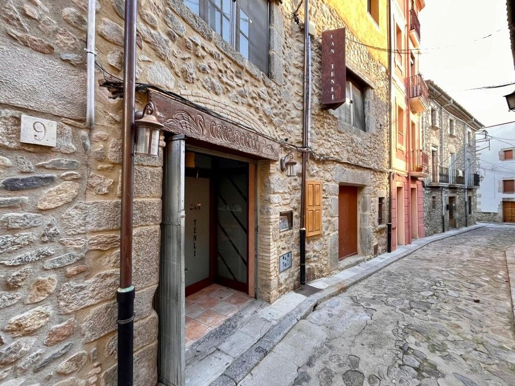 5 bedrooms House in Girona, Spain No. 197786