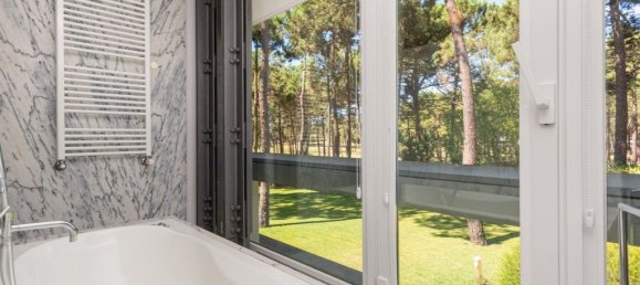 4 bedrooms House in Almada, Portugal No. 41269 14