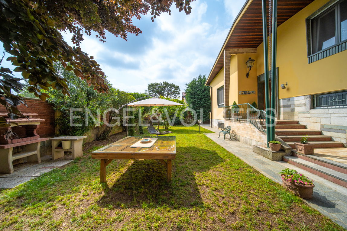 4 Schlafzimmer Villa in Legnano, Italy, Nr. 68749