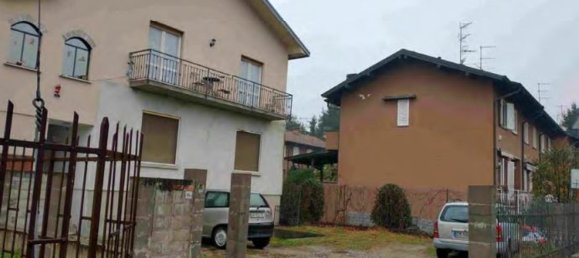 5 rooms Apartment in Biandronno, Italy No. 198329 7