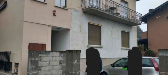 5 rooms Apartment in Biandronno, Italy No. 198329 5