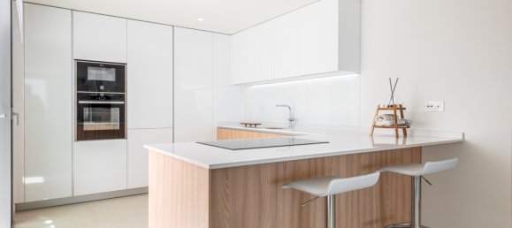 3 bedrooms Penthouse in Marbella, Spain No. 4467 25