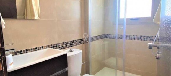 4 bedrooms Villa in Pyrgos, Cyprus No. 19096 9