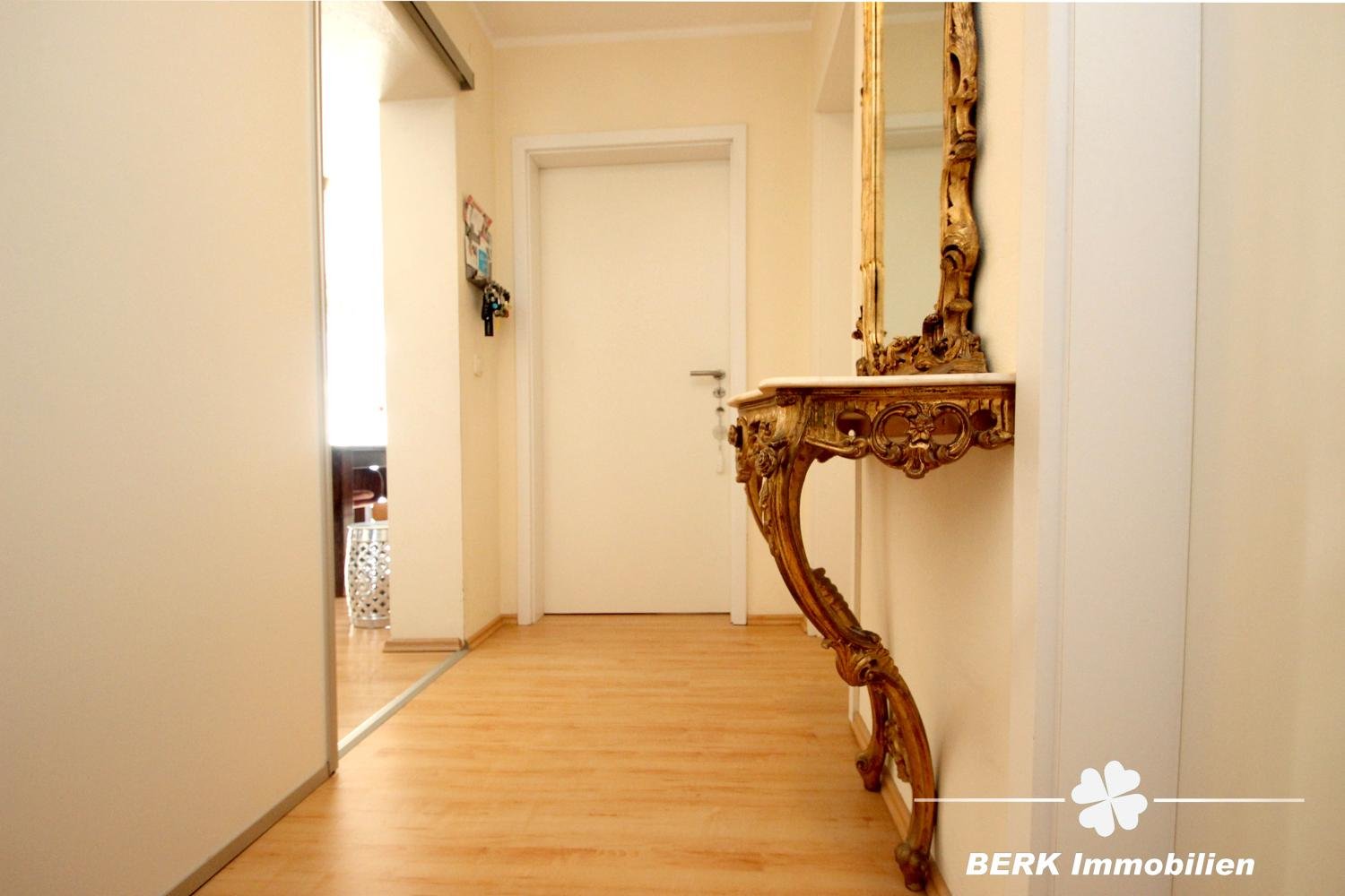 Apartamento de 3 dormitorios en Aschaffenburg, Germany No. 129002