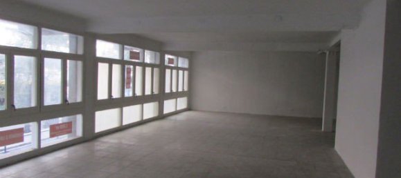 1400m² Commercial property in Barcelona, Spain No. 105 5