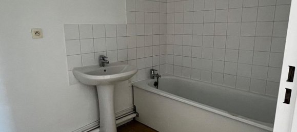 4 bedrooms Apartment in Evreux, France No. 311274 8