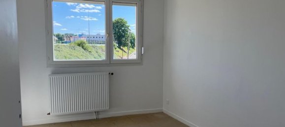4 bedrooms Apartment in Evreux, France No. 311274 4