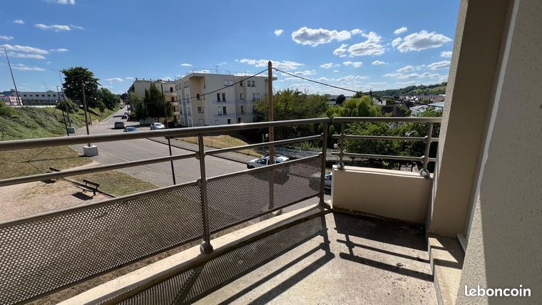 4 bedrooms Apartment in Evreux, France No. 311274