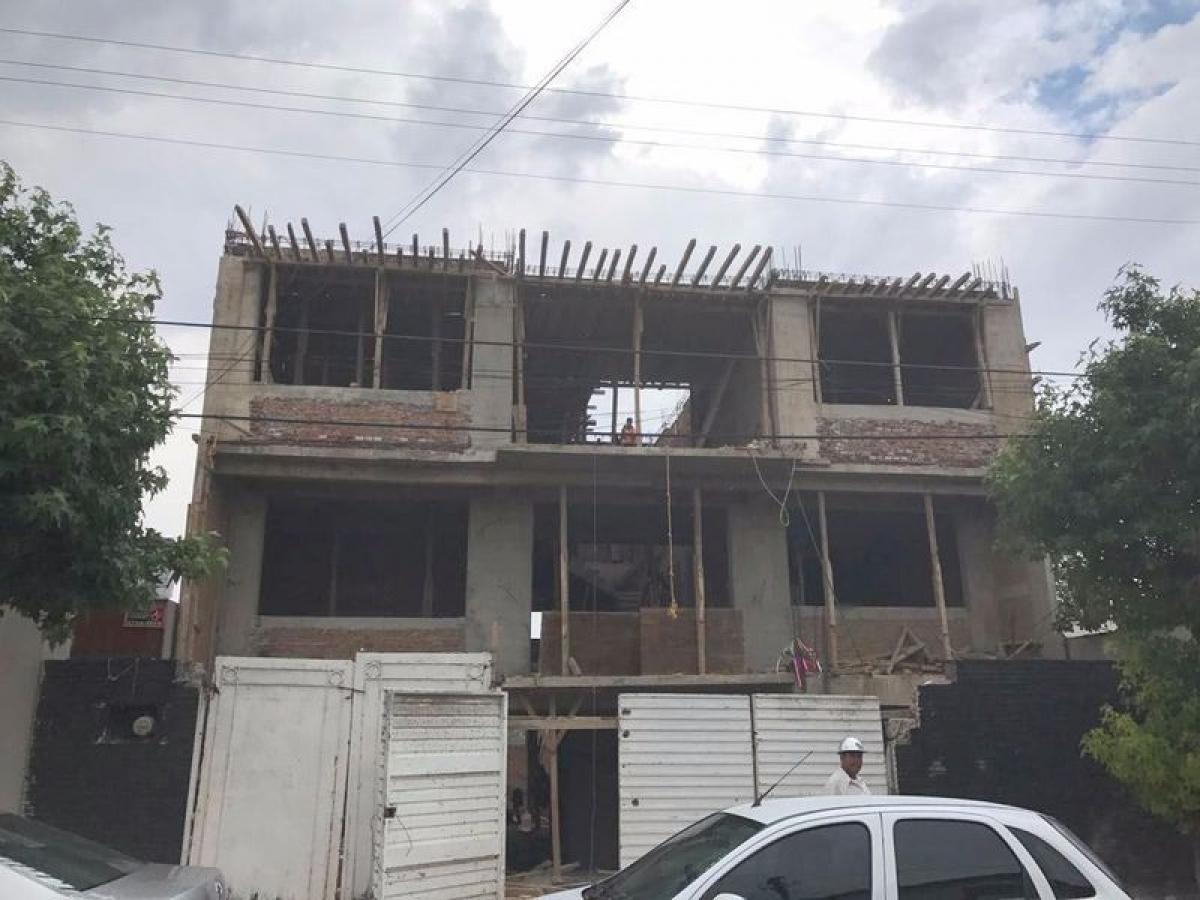 Casa de 3 dormitorios en Naucalpan de Juárez, Mexico No. 227855