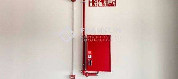 Склад 3706м² в Сан Бой де Льобрегат, Испания № 81308 12