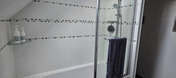 2 Schlafzimmer Doppelhaus in Essonne, France, Nr. 333810 7