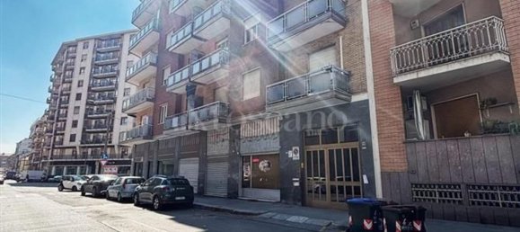 Квартира с 3 комнатами в Турин, Италия № 277894 2