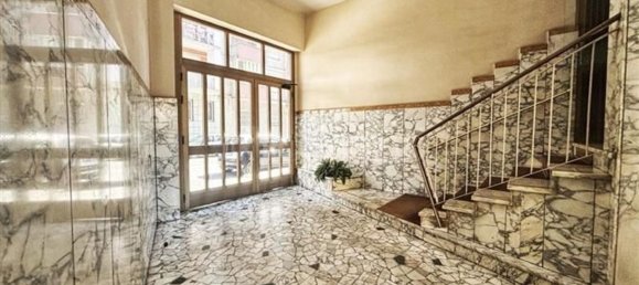 Квартира с 3 комнатами в Турин, Италия № 277894 3