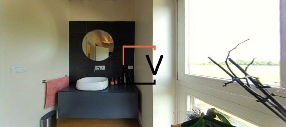 4 bedrooms Villa in Casier, Italy No. 359177 7