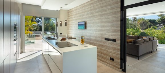 Вилла с 5 спальнями в Нуэва Андалусия, Испания № 4613 12