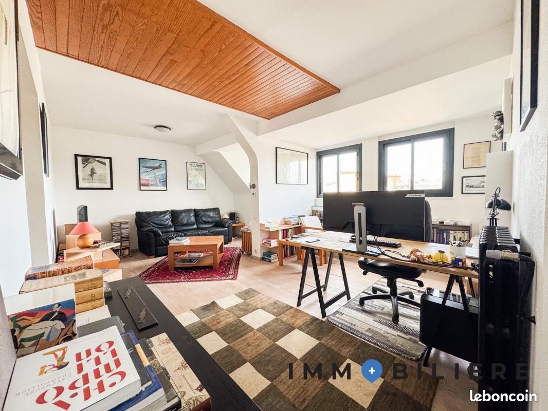 Apartamento de 2 dormitorios en Lorient, France No. 332779