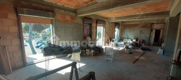 3 Schlafzimmer Haus in Messina, Italy, Nr. 46399 25
