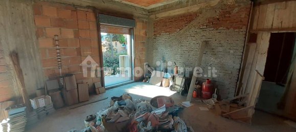 3 Schlafzimmer Haus in Messina, Italy, Nr. 46399 21
