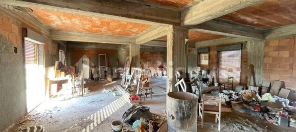 3 Schlafzimmer Haus in Messina, Italy, Nr. 46399 33