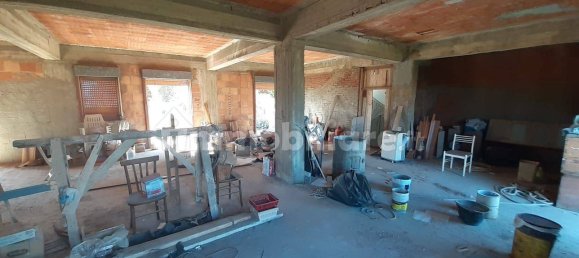 3 Schlafzimmer Haus in Messina, Italy, Nr. 46399 12