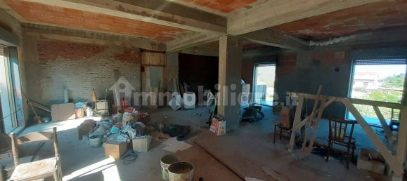 3 Schlafzimmer Haus in Messina, Italy, Nr. 46399 28