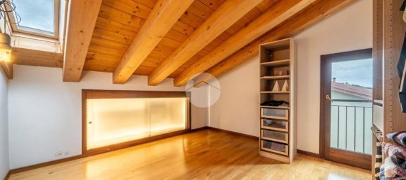 2 bedrooms House in Lavagno, Italy No. 324532 24