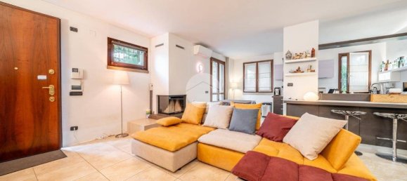 2 bedrooms House in Lavagno, Italy No. 324532 2