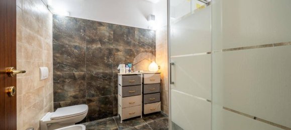 2 bedrooms House in Lavagno, Italy No. 324532 32