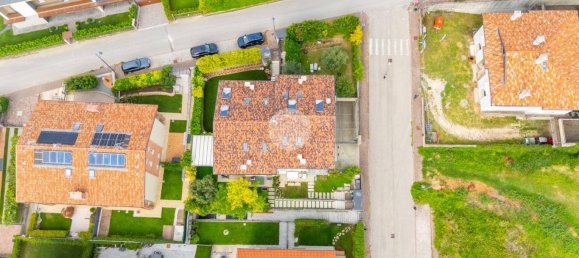 2 bedrooms House in Lavagno, Italy No. 324532 37