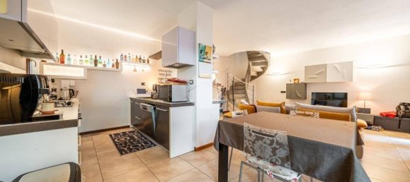 2 bedrooms House in Lavagno, Italy No. 324532 3