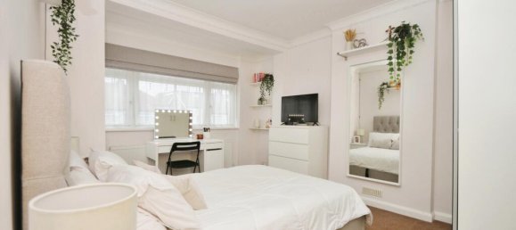 4 bedrooms Commercial property in Thornton Heath, United Kingdom No. 11589 6