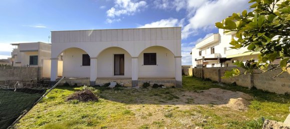 4غرفة منزل في Gagliano del Capo, Italy رقم 34655 3