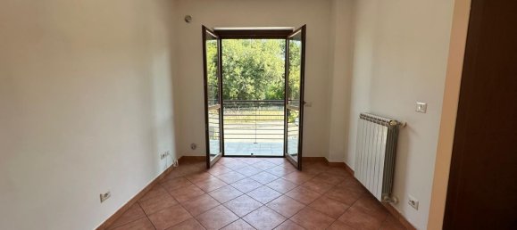 4 Schlafzimmer Haus in Guidonia Montecelio, Italy, Nr. 335776 9