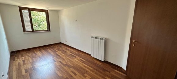 4 Schlafzimmer Haus in Guidonia Montecelio, Italy, Nr. 335776 25