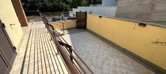 4 Schlafzimmer Haus in Guidonia Montecelio, Italy, Nr. 335776 5